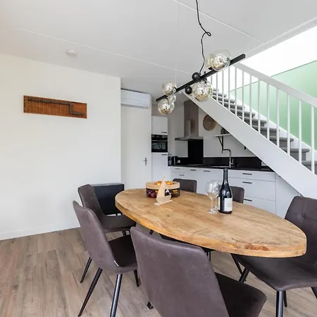 Lakehouse I Apartman *