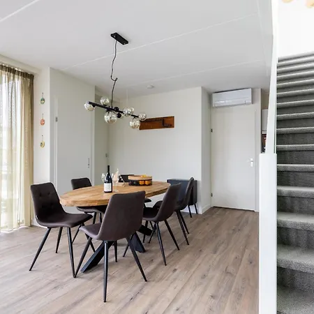 Lakehouse I Apartment Uitgeest